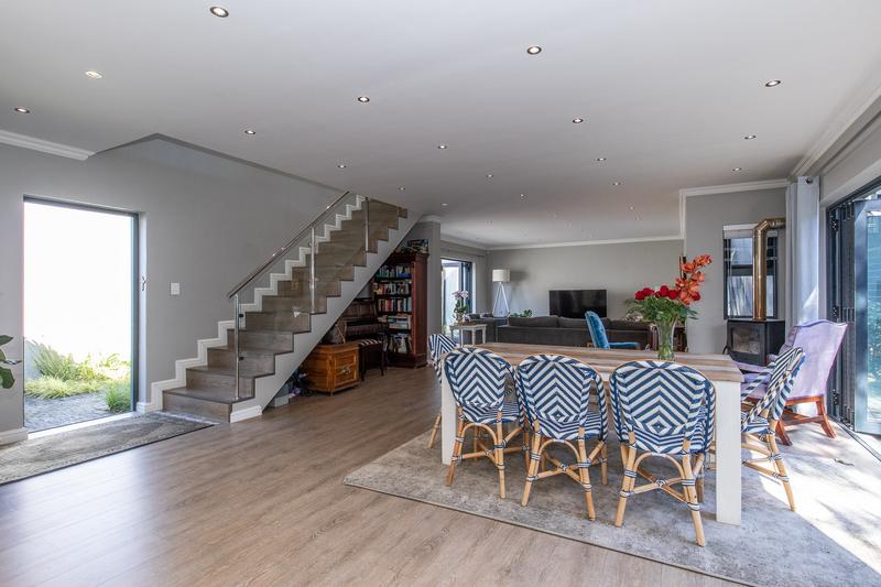 To Let 3 Bedroom Property for Rent in Constantia Western Cape